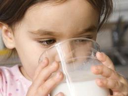 quale latte dare ai bambini dopo i 12 mesi